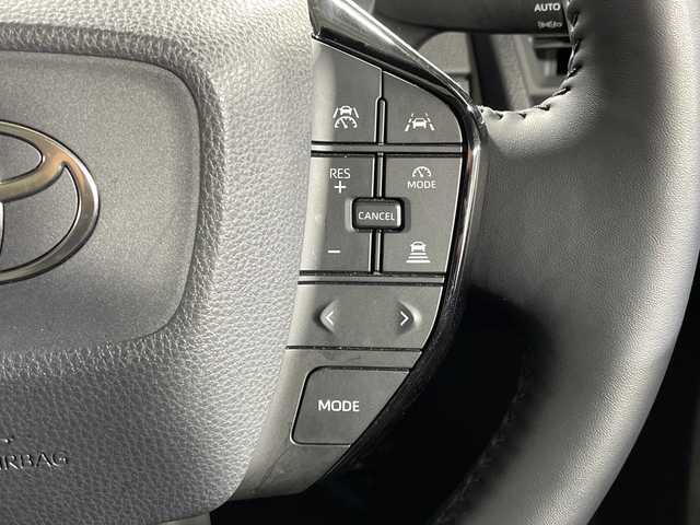 トヨタ プリウス Z 神奈川県 2024(令6)年 1.8万km プラチナホワイトパールマイカ モデリスタ17インチアルミホイール/純正12.3型ディスプレイオーディオ/Tコネクトナビ/フルセグ　Bluetooth　USB　Miracast　AM FM/パノラミックビューモニター/パワーバックドア/デジタルインナーミラー/純正ビルトインETC2.0/AC100Vコンセント/純正前後ドライブレコーダー【DA連動】/セーフティセンス/プリクラッシュセーフティ/レーダークルーズコントロール/レーントレーシングアシスト/ロードサインアシスト/アダブティブハイビームアシスト/ブラインドスポットモニター/フロント/リアクロストラフィックアラート/プロアクティブドライビングアシスト/安心降車アシスト/後方車両接近検知/パーキングサポートブレーキ/オートハイビーム/後退速度抑制/発進遅れ告知/周辺車両接近時サポート/前後ソナー/革巻きステアリング/ステアリングヒーター/合皮シート/運転席パワーシート/ポジションメモリ/前席シートヒーター/ベンチレーション/DRIVEMODE/LEDヘッドランンプ/LEDフロントフォグランプ/オートライト/スペアキー