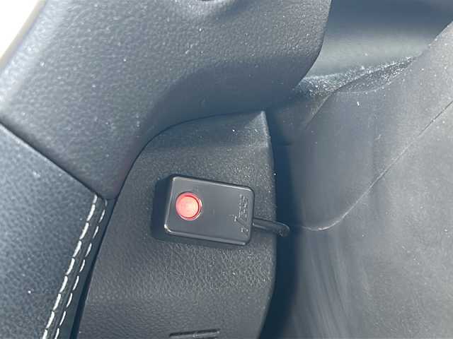 スバル フォレスター スポーツ 愛知県 2022(令4)年 1.7万km マグネタイトグレーメタリック ワンオーナー/禁煙車/大型サンルーフ/電動リアゲート/純正８インチナビ/フルセグ・ＢＴ・ＨＤＭＩ/ＳＴＩパーツ/ ・パフォーマンスマフラー/ ・フレキシブルドロースティフナー（フロント・リヤ）/ ・フレキシブルタワーバー/ ・テールゲートガーニッシュ/ ・プロテクタードアハンドル/純正リモコンエンジンスターター/ディスプレイコーナーセンサー/アイサイトセーフティプラス（視界拡張）/・スマートリヤビューミラー/・フロントビューモニター/デジタルインナーミラー/アイサイトVer３/2.0ETC/スプラッシュボード（フロント・リヤ）/リヤビューカメラブロワー/ＴＶキャンセラー/カーゴルームプレート/カーゴステップパネル/サイドシルプレート/ＬＥＤアクセサリーライナー/ＬＥＤヘッドライト/ルーフレール/全席シートヒーター/前席パワーシート/運転席シートメモリ機能付きパワーシート/レーダークルーズコントロール/ブラインドスポットモニター/プリクラッシュセーフティ/ブラインドスポットモニター/ディーラー整備記録簿（R5/1 R5/2 R5/12 R7/1）/スペアキー