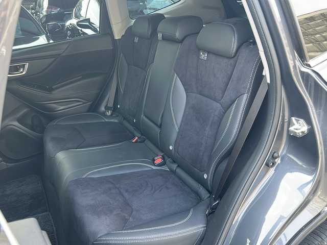 スバル フォレスター スポーツ 愛知県 2022(令4)年 1.7万km マグネタイトグレーメタリック ワンオーナー/禁煙車/大型サンルーフ/電動リアゲート/純正８インチナビ/フルセグ・ＢＴ・ＨＤＭＩ/ＳＴＩパーツ/ ・パフォーマンスマフラー/ ・フレキシブルドロースティフナー（フロント・リヤ）/ ・フレキシブルタワーバー/ ・テールゲートガーニッシュ/ ・プロテクタードアハンドル/純正リモコンエンジンスターター/ディスプレイコーナーセンサー/アイサイトセーフティプラス（視界拡張）/・スマートリヤビューミラー/・フロントビューモニター/デジタルインナーミラー/アイサイトVer３/2.0ETC/スプラッシュボード（フロント・リヤ）/リヤビューカメラブロワー/ＴＶキャンセラー/カーゴルームプレート/カーゴステップパネル/サイドシルプレート/ＬＥＤアクセサリーライナー/ＬＥＤヘッドライト/ルーフレール/全席シートヒーター/前席パワーシート/運転席シートメモリ機能付きパワーシート/レーダークルーズコントロール/ブラインドスポットモニター/プリクラッシュセーフティ/ブラインドスポットモニター/ディーラー整備記録簿（R5/1 R5/2 R5/12 R7/1）/スペアキー