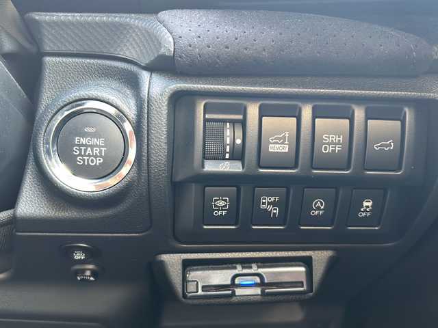 スバル フォレスター スポーツ 愛知県 2022(令4)年 1.7万km マグネタイトグレーメタリック ワンオーナー/禁煙車/大型サンルーフ/電動リアゲート/純正８インチナビ/フルセグ・ＢＴ・ＨＤＭＩ/ＳＴＩパーツ/ ・パフォーマンスマフラー/ ・フレキシブルドロースティフナー（フロント・リヤ）/ ・フレキシブルタワーバー/ ・テールゲートガーニッシュ/ ・プロテクタードアハンドル/純正リモコンエンジンスターター/ディスプレイコーナーセンサー/アイサイトセーフティプラス（視界拡張）/・スマートリヤビューミラー/・フロントビューモニター/デジタルインナーミラー/アイサイトVer３/2.0ETC/スプラッシュボード（フロント・リヤ）/リヤビューカメラブロワー/ＴＶキャンセラー/カーゴルームプレート/カーゴステップパネル/サイドシルプレート/ＬＥＤアクセサリーライナー/ＬＥＤヘッドライト/ルーフレール/全席シートヒーター/前席パワーシート/運転席シートメモリ機能付きパワーシート/レーダークルーズコントロール/ブラインドスポットモニター/プリクラッシュセーフティ/ブラインドスポットモニター/ディーラー整備記録簿（R5/1 R5/2 R5/12 R7/1）/スペアキー