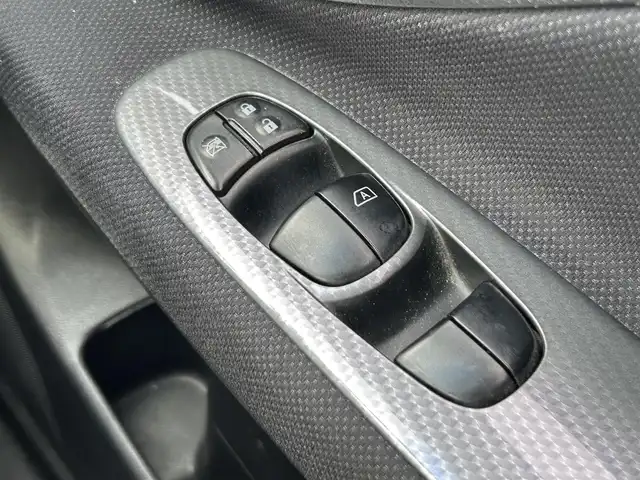 日産 セレナ ライダー B ZZ S HV 奈良県 2014(平26)年 8.3万km ダイヤモンドブラック 純正ナビ　/フルセグTV　/両側パワースライドドア　/ビルドインETC　/全方位カメラ　/CDチェンジャー　/DVD再生機能/ミュージックサーバー　/純正アルミホイール　/コーナーセンサー前後　/スマートキー　/クルーズコントロール/取扱説明書/横滑り防止装置/レーンキープアシスト/盗難防止装置/オートライト/衝突被害軽減システム/エアバッグ