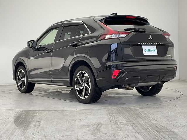 三菱 エクリプス クロス ＰＨＥＶ P 愛知県 2023(令5)年 1.3万km アメジストブラック 衝突軽減システム/ディスプレイオーディオ（ナビあり）/全方位カメラ/クルーズコントロール/シートヒーター/Bluetooth/バックカメラ/電動リアゲート/パワーシート/ヘッドアップディスプレイ/コーナーセンサー/純正アルミホイール/ブラインドスポットモニター/LEDヘッドライト/パドルシフト/ステアリングヒーター/オートマチックハイビーム/ETC/ステアリングスイッチ/スマートキー/プッシュスタート