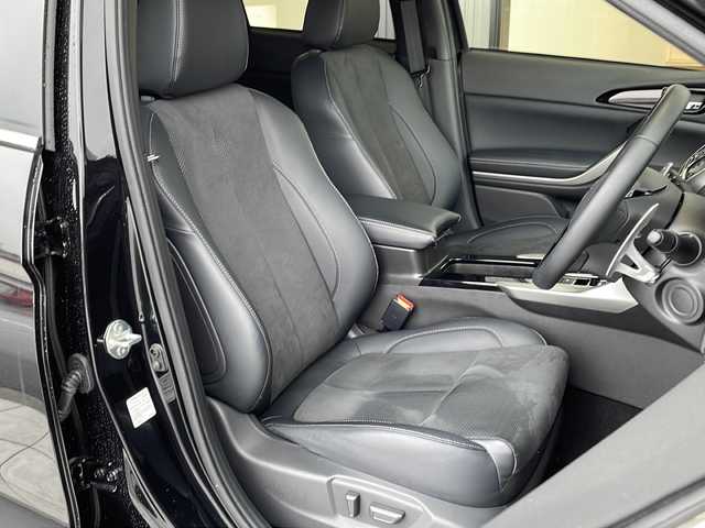 三菱 エクリプス クロス ＰＨＥＶ P 愛知県 2023(令5)年 1.3万km アメジストブラック 衝突軽減システム/ディスプレイオーディオ（ナビあり）/全方位カメラ/クルーズコントロール/シートヒーター/Bluetooth/バックカメラ/電動リアゲート/パワーシート/ヘッドアップディスプレイ/コーナーセンサー/純正アルミホイール/ブラインドスポットモニター/LEDヘッドライト/パドルシフト/ステアリングヒーター/オートマチックハイビーム/ETC/ステアリングスイッチ/スマートキー/プッシュスタート