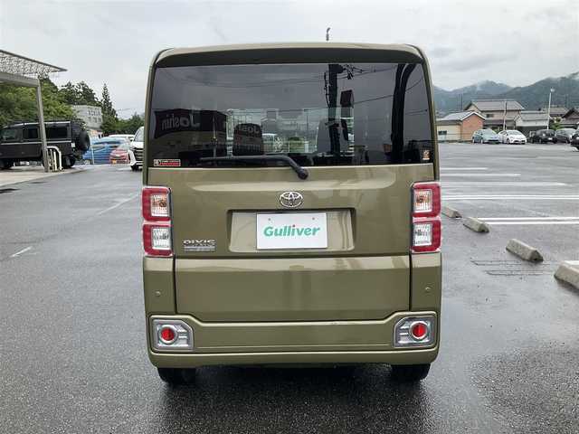 トヨタ ピクシスメガ Gターボ SAⅢ 滋賀県 2022(令4)年 2万km Ｄグリーン オフビートカーキメタリック（G55）/ワンオーナー/ターボ車/スマートアシストIII/純正7インチナビ/Bluetooth、CD、SD、フルセグテレビ/バックカメラ/純正ETC/両側パワースライドドア/フロント360°リアドライブレコーダー/LEDヘッドライト、LEDフォグランプ/運転席シートヒーター/社外14インチアルミホイール/レーダー探知機/スペアキー有り/取扱説明書/保証書