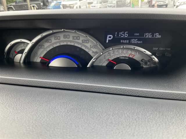 トヨタ ピクシスメガ Gターボ SAⅢ 滋賀県 2022(令4)年 2万km Ｄグリーン オフビートカーキメタリック（G55）/ワンオーナー/ターボ車/スマートアシストIII/純正7インチナビ/Bluetooth、CD、SD、フルセグテレビ/バックカメラ/純正ETC/両側パワースライドドア/フロント360°リアドライブレコーダー/LEDヘッドライト、LEDフォグランプ/運転席シートヒーター/社外14インチアルミホイール/レーダー探知機/スペアキー有り/取扱説明書/保証書