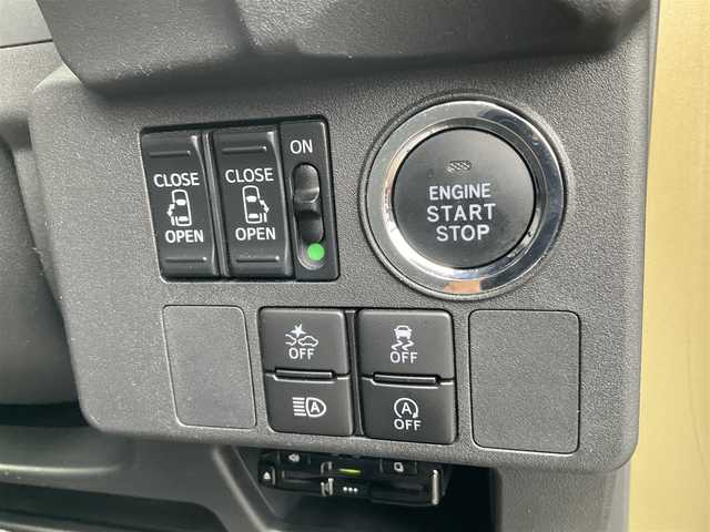 トヨタ ピクシスメガ Gターボ SAⅢ 滋賀県 2022(令4)年 2万km Ｄグリーン オフビートカーキメタリック（G55）/ワンオーナー/ターボ車/スマートアシストIII/純正7インチナビ/Bluetooth、CD、SD、フルセグテレビ/バックカメラ/純正ETC/両側パワースライドドア/フロント360°リアドライブレコーダー/LEDヘッドライト、LEDフォグランプ/運転席シートヒーター/社外14インチアルミホイール/レーダー探知機/スペアキー有り/取扱説明書/保証書