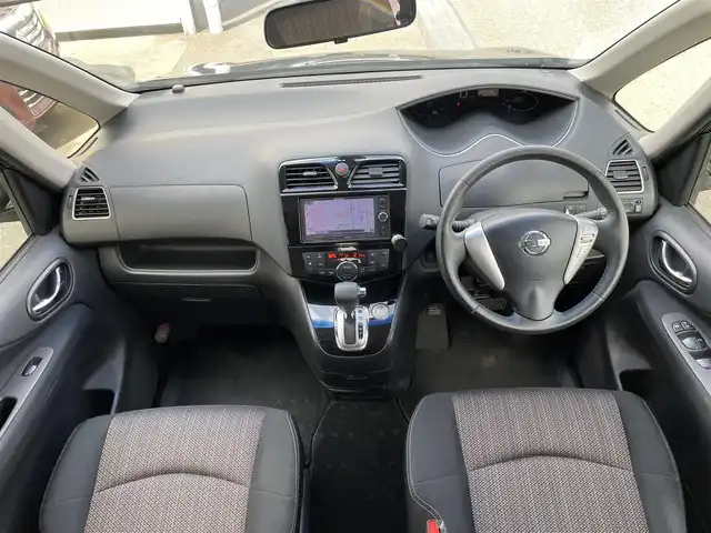 日産 セレナ ハイウェイスター Sハイブリッド 東京都 2014(平26)年 7.6万km ダイヤモンドブラック 社外ナビ/地デジTV/社外CD/DVD/Bluetooth/バックカメラ/両側パワースライドドア/クルーズコントロール/アイドリングストップ/純正16インチAW/スマートキー/ETC