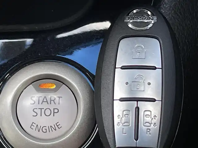 日産 セレナ ハイウェイスター Sハイブリッド 東京都 2014(平26)年 7.6万km ダイヤモンドブラック 社外ナビ/地デジTV/社外CD/DVD/Bluetooth/バックカメラ/両側パワースライドドア/クルーズコントロール/アイドリングストップ/純正16インチAW/スマートキー/ETC