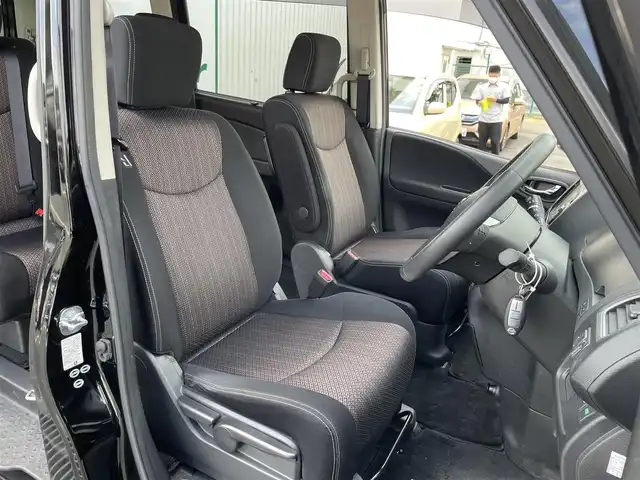 日産 セレナ ハイウェイスター Sハイブリッド 東京都 2014(平26)年 7.6万km ダイヤモンドブラック 社外ナビ/地デジTV/社外CD/DVD/Bluetooth/バックカメラ/両側パワースライドドア/クルーズコントロール/アイドリングストップ/純正16インチAW/スマートキー/ETC