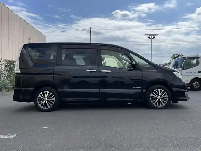 日産 セレナ ハイウェイスター Sハイブリッド 東京都 2014(平26)年 7.6万km ダイヤモンドブラック 社外ナビ/地デジTV/社外CD/DVD/Bluetooth/バックカメラ/両側パワースライドドア/クルーズコントロール/アイドリングストップ/純正16インチAW/スマートキー/ETC
