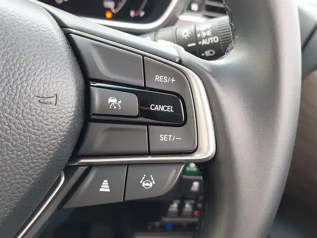 ホンダ オデッセイ ハイブリッド e:HEVアブソルート EX 東京都 2025(令7)年 0.3万km 黒 Honda SENSING/・衝突軽減ブレーキ/・誤発進抑制機能/・車線維持支援システム/・先行車発進お知らせ機能/・アダプティブクルーズコントロール/・オートハイビーム/・ブラインドスポットインフォメーション/・マルチビューカメラシステム/プッシュスタート/パドルシフト/純正ナビ/フルセグTV/ETC/ワイヤレス充電器/両側パワースライドドア/レザーシート/パワーシート/オットマン/シートヒーター/ハンズフリーアクセスパワーテールゲート/LEDヘッドライト/18インチ純正アルミホイール