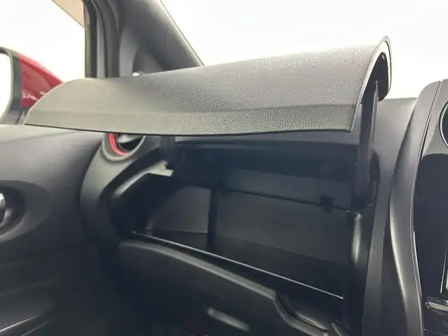 日産 ノート e－パワー ニスモ 埼玉県 2017(平29)年 4万km ブリリアントホワイトパール ワンオーナー　カロッツェリアＳＤナビ　バックカメラ　Ｂｌｕｅｔｏｏｔｈ　ＴＶ　エマージェンシーブレーキ　レーンアシスト　純正フロアマット　純正１６インチホイール　ＥＴＣ　純正ＬＥＤヘッドライト