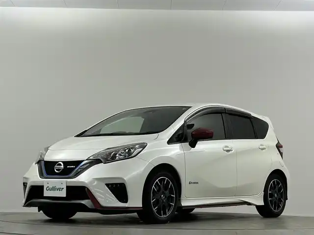 日産 ノート e－パワー ニスモ 埼玉県 2017(平29)年 4万km ブリリアントホワイトパール ワンオーナー　カロッツェリアＳＤナビ　バックカメラ　Ｂｌｕｅｔｏｏｔｈ　ＴＶ　エマージェンシーブレーキ　レーンアシスト　純正フロアマット　純正１６インチホイール　ＥＴＣ　純正ＬＥＤヘッドライト