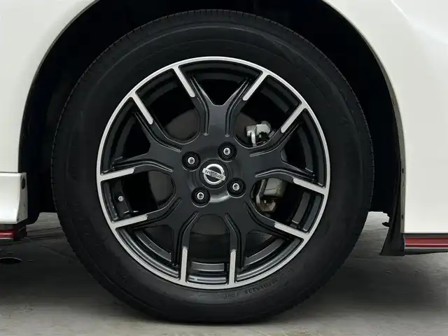 日産 ノート e－パワー ニスモ 埼玉県 2017(平29)年 4万km ブリリアントホワイトパール ワンオーナー　カロッツェリアＳＤナビ　バックカメラ　Ｂｌｕｅｔｏｏｔｈ　ＴＶ　エマージェンシーブレーキ　レーンアシスト　純正フロアマット　純正１６インチホイール　ＥＴＣ　純正ＬＥＤヘッドライト