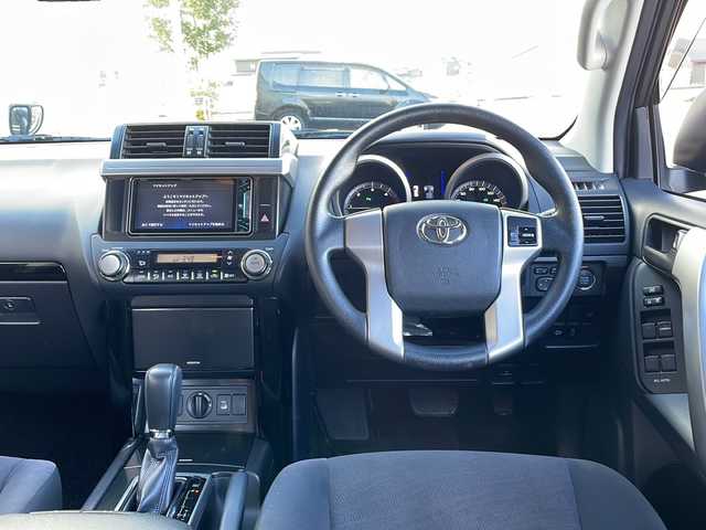 トヨタ ランドクルーザー プラド TX 富山県 2016(平28)年 11.3万km アティチュードブラックマイカ 禁煙車　/純正ＨＤＤナビ　/フルセグ　/ディーゼル　/ルーフレール　/ＬＥＤヘッドライト　/スマートキー　/ドライブレコーダー　/純正アルミホイール　/寒冷地仕様　/純正オーディオ　/ウィンカーミラー　/電動格納ミラー/ワンオーナー/ビルトインETC/プッシュスタート