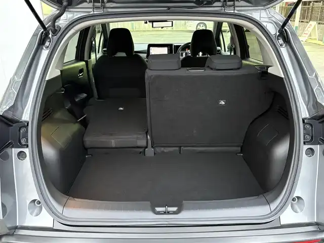 日産 ノート X 三重県 2023(令5)年 1.6万km ダークメタルグレー ♪走行16005km/♪車検 令和8年9月13日迄/エマージェンシーブレーキ/インテリジェントLI/インテリジェントBSI/コーナーセンサー/インテリキー×2/プッシュスタート/オートブレーキホールド/デジタルインナーミラー/純正9インチナビ/・SD・フルセグ/・Bluetoothオーディオ/・アラウンドビューモニター/・バックカメラ/USBポート(充電)/ドライブレコーダー/社外16インチAW/LEDヘッドライト/LEDフォグライト/オートライト/オートハイビーム/ウィンカーミラー/オートリトラクタブルミラー/ステアリングスイッチ/プライバシーガラス/フロアマット/ETC2.0/サイド/カーテン/ニーエアバック