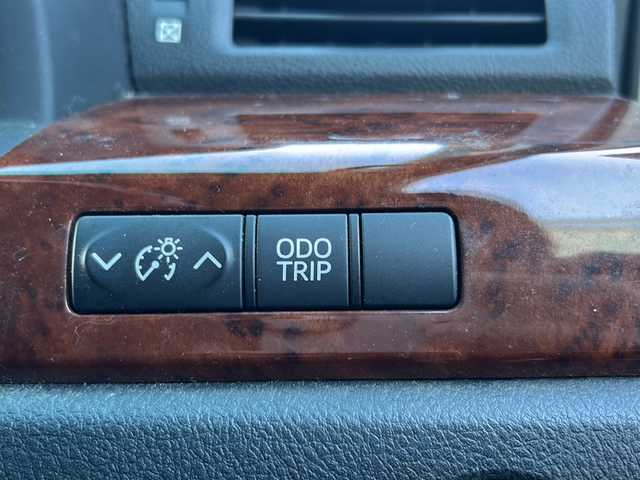 トヨタ アルファード 240S プライムセレクションⅡ 長野県 2010(平22)年 12.2万km ホワイトパールクリスタルシャイン ・純正7インチHDDナビゲーション/CD DVD ワンセグTV Bluetooth/・バックカメラ/・ビルトインETC/・両側パワースライドドア/・フリップダウンモニター/・パワーバックドア/・コーナーセンサー/・純正18インチアルミホイール/・HIDヘッドライト/・オートライト/・横滑り防止装置/・オットマン/・フロアマット/・ウィンカーミラー/・電動格納ミラー