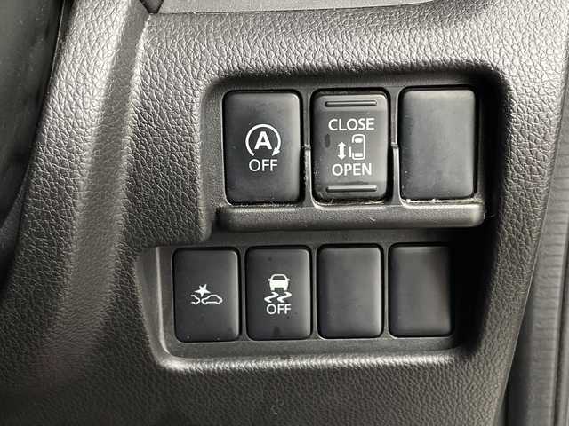 日産 デイズ ルークス ハイウェイスターX 鹿児島県 2015(平27)年 7.3万km ホワイトパール 純正SDナビ/（AM/FM/CD/DVD/Bluetooth/フルセグ）/アラウンドビューモニター/ETC/片側パワースライドドア/衝突被害軽減ブレーキ/純正フロアマット/純正AW14インチ/横滑り防止装置/アイドリングストップ/スマートキー/保証書/取扱説明書