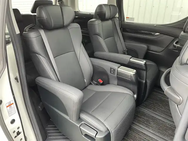 トヨタ アルファード S Cパッケージ 福岡県 2020(令2)年 6.9万km ホワイトパールクリスタルシャイン モデリスタエアロ　/後席フリップダウンモニター　/ツインムーンルーフ　/純正ナビ　/Ｂカメラ　/パワーバックドア　/デジタルインナーミラー　/両側パワースライド　/シートヒーター／ベンチレーション　/ステアリングヒーター　/両側パワスラ/トヨタセーフティセンス/ACC/LTA/PKSB/PCS/BSM/LEDオートライト/オートハイビーム/後席ロールサンシェード