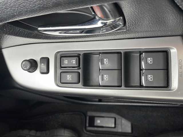 スバル レヴォーグ 1．6GT アイサイト 山口県 2014(平26)年 6.9万km ギャラクシーブルーシリカ 純正メモリナビ/バックカメラ/フルセグテレビ/Bluetooth接続オーディオ/DVD再生機能/アイサイト/盗難防止装置/ドライブレコーダー/プッシュスタート/スマートキー/スペアキー/電動パーキングブレーキ/ETC/オートライト/純正LEDライト/運転席・助手席パワーシート/SRSエアバッグ/純正アルミホイール/純正フロアマット