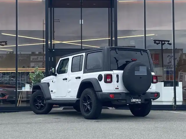 クライスラー・ジープ ジープ ラングラー アンリミテッド スポーツ アルティテュード 福岡県 2020(令2)年 2.8万km 白 ・1オーナー/・アダプティブクルーズコントロール/・純正ＨＤＤナビ／ＵＳＢ／Ｂｌｕｅｔｏｏｔｈ／ＡＵＸ/・バック／サイドカメラ/・社外前後ドライブレコーダー/・社外ＥＴＣ/・純正１７ＡＷ/・パーキングアシスト/・アイドリングストップ/・スマートキー/・スペアキー/・オートライト