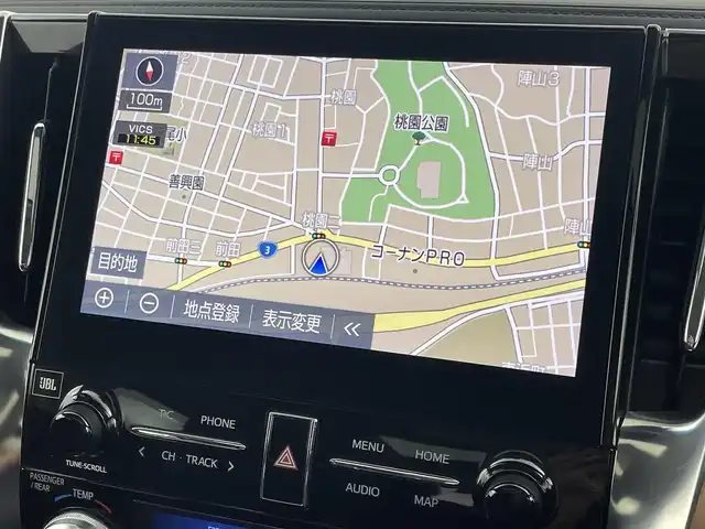 トヨタ アルファード S Cパッケージ 福岡県 2022(令4)年 2.3万km ホワイトパールクリスタルシャイン Ｗサンルーフ　/後席モニター　/純正１０．５型ナビ（フルセグTV）　/全方位カメラ　/ビルトインETC２．０　/ＪＢＬサウンド　/デジタルルームミラー　/セーフティセンス　/レーダークルーズコントロール　/衝突軽減ブレーキ　/レーンキープ　/ブラインドスポットモニター　/アクセル踏み間違い防止　/ＭＴモード付き　/パーキングアシスト　/シートベンチレーション／ヒーター　/ステアリングヒーター　/両側電動スライドドア　/パワーバックドア　/純正１８インチＡＷ　/３眼ＬＥＤ