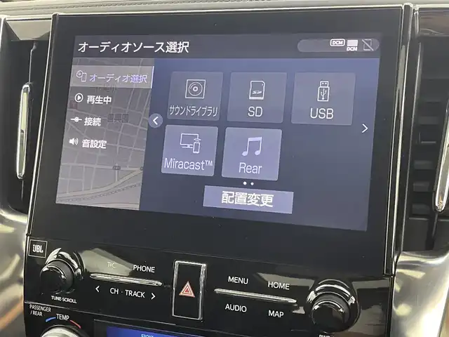 トヨタ アルファード S Cパッケージ 福岡県 2022(令4)年 2.3万km ホワイトパールクリスタルシャイン Ｗサンルーフ　/後席モニター　/純正１０．５型ナビ（フルセグTV）　/全方位カメラ　/ビルトインETC２．０　/ＪＢＬサウンド　/デジタルルームミラー　/セーフティセンス　/レーダークルーズコントロール　/衝突軽減ブレーキ　/レーンキープ　/ブラインドスポットモニター　/アクセル踏み間違い防止　/ＭＴモード付き　/パーキングアシスト　/シートベンチレーション／ヒーター　/ステアリングヒーター　/両側電動スライドドア　/パワーバックドア　/純正１８インチＡＷ　/３眼ＬＥＤ