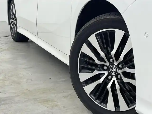 トヨタ アルファード S Cパッケージ 福岡県 2022(令4)年 2.3万km ホワイトパールクリスタルシャイン Ｗサンルーフ　/後席モニター　/純正１０．５型ナビ（フルセグTV）　/全方位カメラ　/ビルトインETC２．０　/ＪＢＬサウンド　/デジタルルームミラー　/セーフティセンス　/レーダークルーズコントロール　/衝突軽減ブレーキ　/レーンキープ　/ブラインドスポットモニター　/アクセル踏み間違い防止　/ＭＴモード付き　/パーキングアシスト　/シートベンチレーション／ヒーター　/ステアリングヒーター　/両側電動スライドドア　/パワーバックドア　/純正１８インチＡＷ　/３眼ＬＥＤ