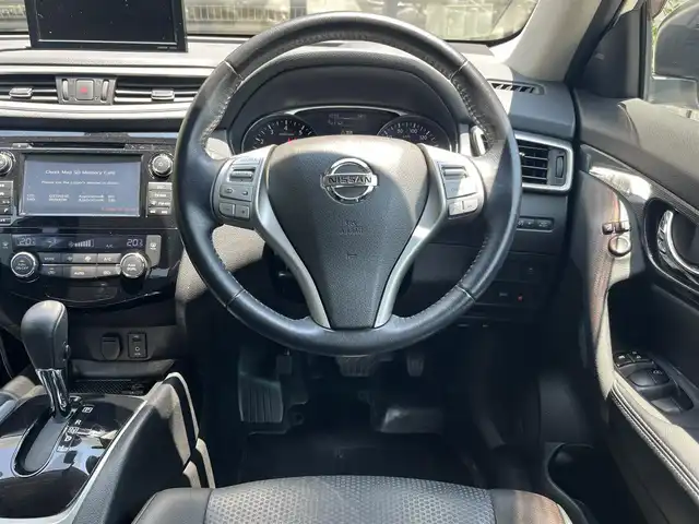 日産 エクストレイル 20X エマージェンシーブレーキ 高知県 2015(平27)年 8.7万km ブリリアントホワイトパール (株)IDOMが運営する【じしゃロン高知店】の自社ローン専用車両になります。こちらは現金またはオートローンご利用時の価格です。自社ローンご希望の方は別途その旨お申付け下さい