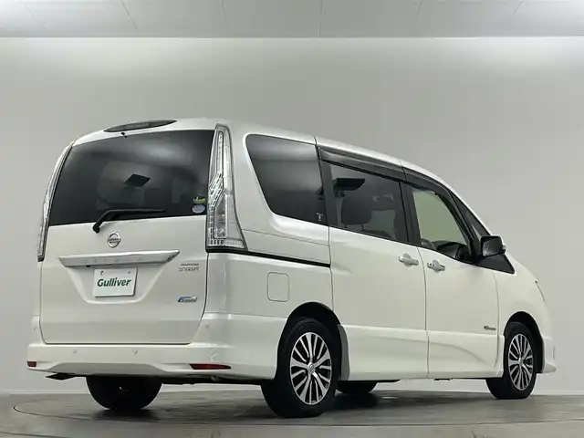 日産 セレナ HWS S HV Vエアロ+Sefty Aセーフ 埼玉県 2015(平27)年 5.1万km ブリリアントホワイトパール 純正８インチナビ　Bluetooth アラウンドビューモニター　１１インチフリップダウンモニター　クルーズコントロール レーンキープアシスト 両側パワースライドドア 衝突軽減システム ETC