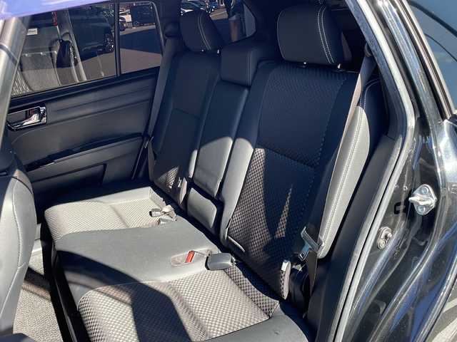 トヨタ カローラ フィールダー ハイブリッドG ダブルバイビー 岐阜県 2015(平27)年 17.6万km ブラックマイカ 登録時走行距離：175283km/ナビ（MDV-L502W）/フルセグテレビ・Bluetooth/モデリスタエアロ/レーンキープアシスト/ETC/衝突被害軽減システム/LEDヘッドライト/オートライト/オートマチックハイビーム/フォグライト/純正16インチアルミホイール/純正フロアマット/ドアバイザー/プッシュスタート/スマートキー/保証書