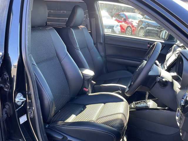 トヨタ カローラ フィールダー ハイブリッドG ダブルバイビー 岐阜県 2015(平27)年 17.6万km ブラックマイカ 登録時走行距離：175283km/ナビ（MDV-L502W）/フルセグテレビ・Bluetooth/モデリスタエアロ/レーンキープアシスト/ETC/衝突被害軽減システム/LEDヘッドライト/オートライト/オートマチックハイビーム/フォグライト/純正16インチアルミホイール/純正フロアマット/ドアバイザー/プッシュスタート/スマートキー/保証書