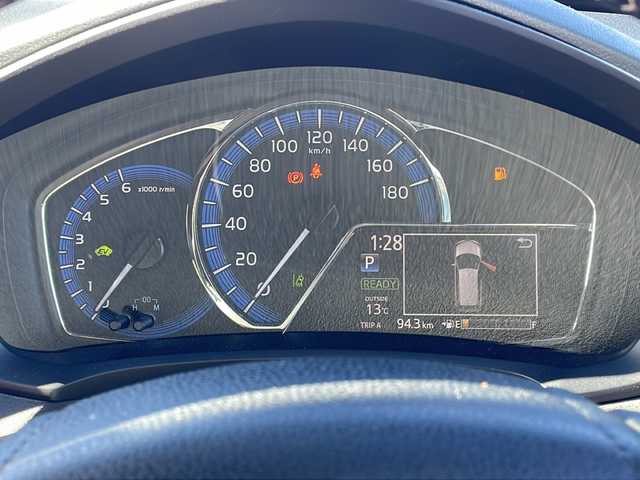 トヨタ カローラ フィールダー ハイブリッドG ダブルバイビー 岐阜県 2015(平27)年 17.6万km ブラックマイカ 登録時走行距離：175283km/ナビ（MDV-L502W）/フルセグテレビ・Bluetooth/モデリスタエアロ/レーンキープアシスト/ETC/衝突被害軽減システム/LEDヘッドライト/オートライト/オートマチックハイビーム/フォグライト/純正16インチアルミホイール/純正フロアマット/ドアバイザー/プッシュスタート/スマートキー/保証書