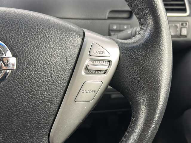 日産 セレナ ハイウェイS S HV Aセーフ 埼玉県 2015(平27)年 5.5万km ブルームーンホワイトP 純正ナビ/・Bluetooth/・CD/DVD/・フルセグテレビ/全方位モニター/クルーズコントロール/衝突軽減ブレーキ/レーンキープアシスト/前後コーナーセンサー/オートライト/ＥＴＣ/スマートキー