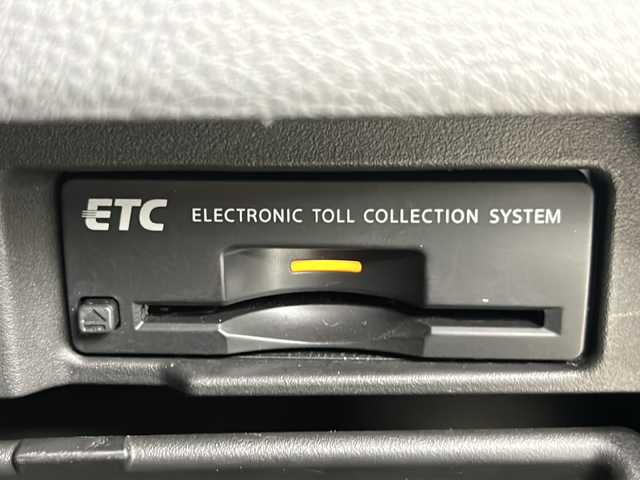 日産 セレナ ハイウェイS S HV Aセーフ 埼玉県 2015(平27)年 5.5万km ブルームーンホワイトP 純正ナビ/・Bluetooth/・CD/DVD/・フルセグテレビ/全方位モニター/クルーズコントロール/衝突軽減ブレーキ/レーンキープアシスト/前後コーナーセンサー/オートライト/ＥＴＣ/スマートキー