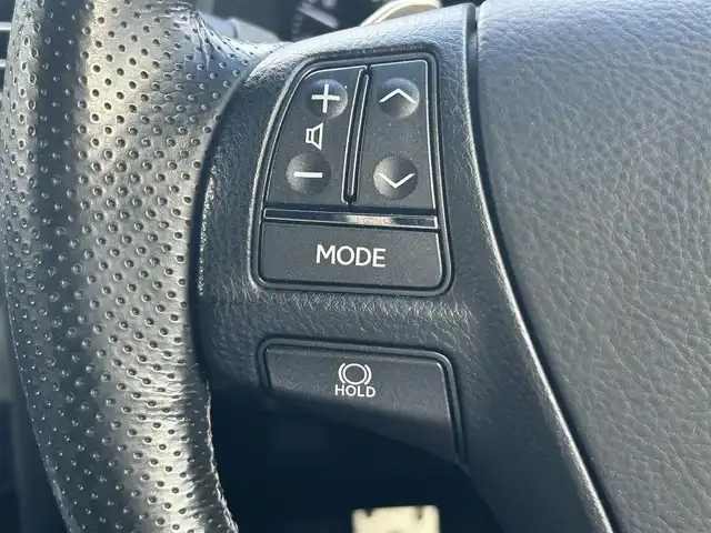 レクサス ＬＳ 460 Fスポーツ 東京都 2013(平25)年 15万km ソニックシルバー 純正フルセグTVナビ/(Bluetooth/AUX/USB)/純正19インチアルミホイール/純正フロアマット/サンルーフ/パワーシート（前席）/ビルトインETC/電子制御エアサスペンション/ドライブレコーダー（前）/SNOWモード/クルーズコントロール/レザーシート/エアシート（前席）/ドアバイザー/パドルシフト/ハンドルヒーター/横滑り防止装置/オートライト/オートマチックハイビーム/コーナーセンサー（前後）/衝突被害軽減システム/スマートキー/保証書/取説書