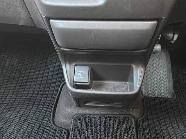 ホンダ フリード G ホンダセンシング 静岡県 2016(平28)年 5.2万km コバルトブルーパール 純正メモリナビ/・CD/・DVD/・フルセグＴＶ/・Bluetooth/・AM/・FM/主要装備/・両側パワスラ/・衝突軽減/・レーンキープ/・追従クルコン/・バックカメラ/・ETC/・LEDヘッドライト/・オートライト/・ステリモ/・スマートキー/・プッシュスタート/・純正フロアマット/・レザー調シートカバー