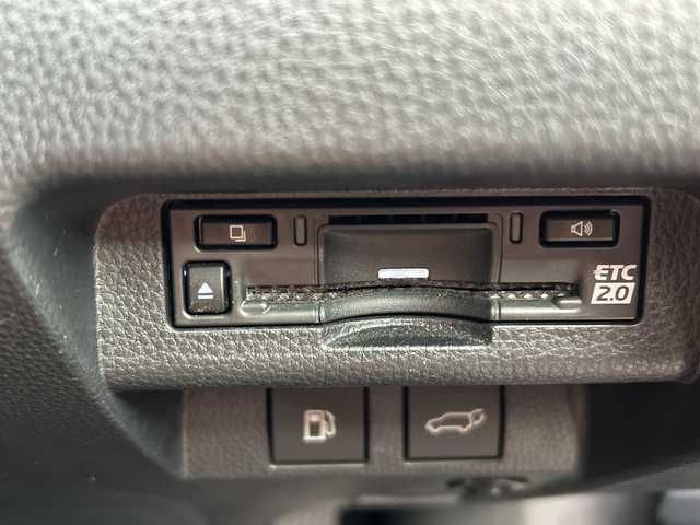 トヨタ クラウン スポーツ Z 愛媛県 2024(令6)年 3.2万km ブラック 純正ディスプレイナビ/Bluetooth/USB/フルセグ/HDMI/デジタルインナーミラー/トヨタセーフティセンス/ベンチレーション/ステアリングヒーター/前席パワーシート/メモリーシート/パワーバックドア/置くだけ充電/クルーズコントロール追従あり/モデリスタフルエアロ/BSM/LED/フォグランプ/４WD