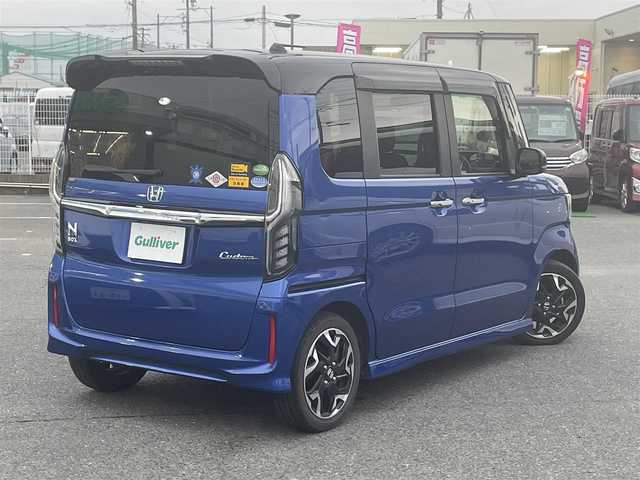 ホンダ Ｎ ＢＯＸ 2トン カスタム G L ホンダセンシング 愛知県 2020(令2)年 1.1万km ブリリアントスポーティブルーメタリック2トーン ワンオーナー/純正SDナビ/　AM/FM/CD/Bluetooth/バックカメラ/純正アルミホイール/純正フロアマット/純正ドアバイザー/衝突被害軽減システム/横滑り防止装置/レーンキープアシスト/レーダーブレーキサポート/追従機能付きクルーズコントロール/ETC/前後ドライブレコーダー/ステアリングスイッチ/パドルシフト/両側パワースライドドア/ハーフレザーシート/シートヒーター（前席）/スペアキー（1本）/保証書/取扱説明書