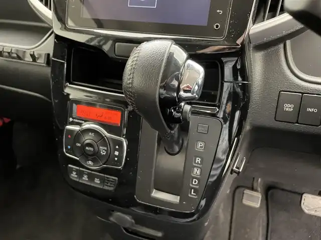 スズキ ソリオ バンディット HV MV Dカメラ ブレーキS 滋賀県 2016(平28)年 5.2万km スーパーブラックパール 禁煙車/純正ナビ/（CD/フルセグTV/BT/AUX/FM/AM）/デュアルカメラブレーキサポート（DCBS）/車線逸脱警報機能/ふらつき警報機能/先行車発進お知らせ機能/全方位カメラ/クルーズコントロール/ETC/D席シートヒーター/両側パワースライドドア/アイドリングストップ/ステアリングスイッチ/スマートキー/プッシュスタート/社外フロアマット/LEDヘッドライト/純正15インチAW