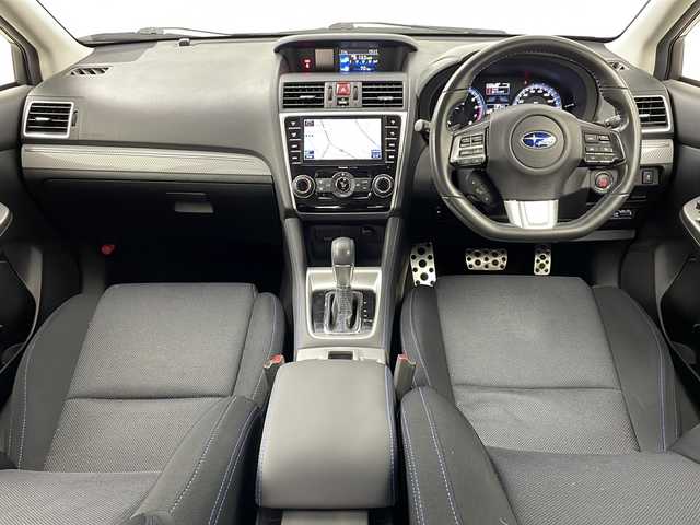 スバル レヴォーグ 1．6GT－S アイサイト 道央・札幌 2014(平26)年 7万km クリスタルブラックシリカ ・パナソニックSDナビ&TV&CD&DVD/・寒冷地仕様/・バックカメラ/・アイサイト/・プリクラッシュブレーキ/・クルーズコントロール/・アクティブレーンキープアシスト/・前後発進抑制機能/・車線逸脱警報/・ふらつき警報/・前席パワーシート/・ビルトインETC/・オートライト/・ステアリングスイッチ/・オートワイパー/・LEDヘッドライト/・LEDフォグランプ/・パドルシフト/・革巻きステアリング/・横滑り防止/・アイドリングストップ/・純正AWサマータイヤ積込/・純正ドライブレコーダー/・スマートキー/・スペアキー