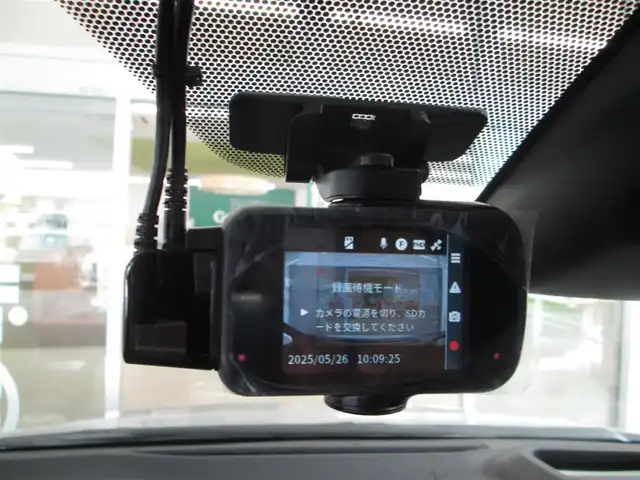 トヨタ アルファードハイブリット Z 千葉県 2024(令6)年 0.2万km プラチナホワイトパールマイカ ワンオーナー/4WD/トヨタセーフティセンス/純正ディスプレイオーディオ(コネクティッドナビ対応)Plus/パノラミックビューモニター(床下透過表示機能付)/純正オーディオ【フルセグTV/BT/USB】/トヨタチームメイト【アドバンストドライブ(渋滞時支援)】/左右独立ムーンルーフ/デジタルインナーミラー/カラーヘッドアップディスプレイ/スペアタイヤ/純正13.2型有機EL後席フリップダウンモニター/LEDヘッドライト&LEDフォグランプ/レーダークルーズコントロール/レーンキープアシスト/BSM/パドルシフト付きウッドコンビステアリング/パワーバックドア/運転席シートメモリ/ステアリングヒーター/1&2列目(シートヒーター/エアシート/パワーシート)/TZ360°ドライブレコーダー/ビルトインETC2.0/純正フロアマット/純正ドアバイザー/取扱説明書/新車時保証書/スペアキー/R7トヨタ整備記録簿