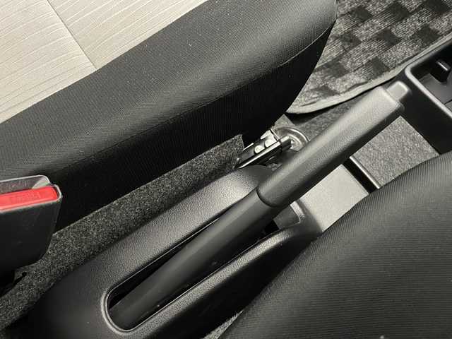 ダイハツ ミラ イース L SAⅢ 宮崎県 2017(平29)年 1.5万km スカイブルーメタリック 禁煙車/衝突被害軽減ブレーキ/社外ナビTV/（カロッツェリア/AVIC-RZ301/CD/FMAM/ワンセグTV)/社外フロアマット/純正セキュリティアラーム/クリアランスソナー/オートマチックハイビーム/ドアバイザー/WSRSエアバック/ABS/リモコンキー