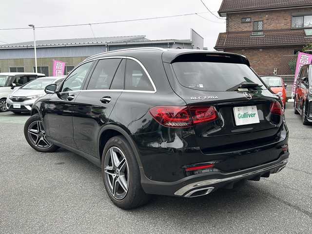 メルセデス・ベンツ Ｍ・ベンツ ＧＬＣ２２０ d 4マチック AMGライン 埼玉県 2022(令4)年 2.8万km オブシディアンブラック ワンオーナー/本革巻きステアリング/メモリナビ/ワンセグテレビ/バックカメラ/ETC/パワーバックドア/クルーズコントロール/ウッドパネル/運転席エアバッグ/助手席エアバッグ/サイドエアバッグ/ブレーキアシスト