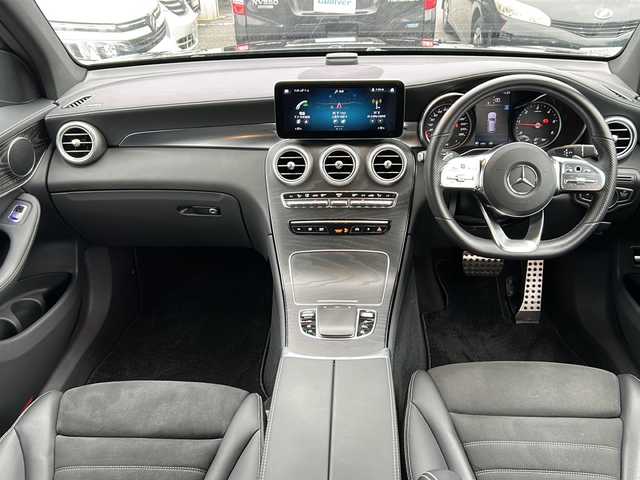 メルセデス・ベンツ Ｍ・ベンツ ＧＬＣ２２０ d 4マチック AMGライン 埼玉県 2022(令4)年 2.8万km オブシディアンブラック ワンオーナー/本革巻きステアリング/メモリナビ/ワンセグテレビ/バックカメラ/ETC/パワーバックドア/クルーズコントロール/ウッドパネル/運転席エアバッグ/助手席エアバッグ/サイドエアバッグ/ブレーキアシスト