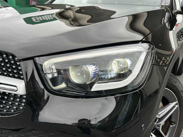 メルセデス・ベンツ Ｍ・ベンツ ＧＬＣ２２０ d 4マチック AMGライン 埼玉県 2022(令4)年 2.8万km オブシディアンブラック ワンオーナー/本革巻きステアリング/メモリナビ/ワンセグテレビ/バックカメラ/ETC/パワーバックドア/クルーズコントロール/ウッドパネル/運転席エアバッグ/助手席エアバッグ/サイドエアバッグ/ブレーキアシスト