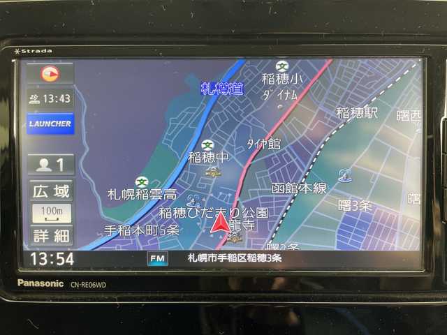 トヨタ プリウス SセーフティプラスⅡ 道央・札幌 2020(令2)年 7.8万km プラチナホワイトパールマイカ ・4WD/・社外ナビ＆TV＆BT＆CD＆DVD/・バックカメラ/・後席用モニター/・寒冷地仕様/・トヨタセーフティセンス/・レーントレーシングアシスト/・ブラインドスポットモニター/・アクティブクルーズコントロール/・横滑り防止装置/・AC100V/1500W/・フロントワイパーデアイサー/・ドアミラーヒーター/・オートマチックハイビーム/・LEDヘッドライト/・社外AW付冬タイヤ積載