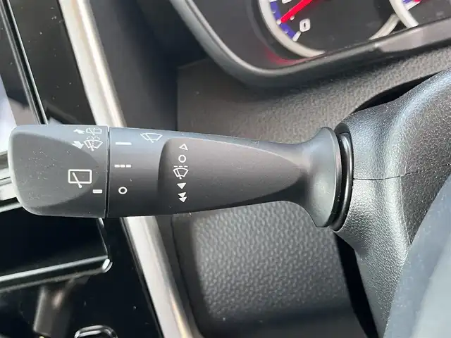 ダイハツ トール カスタムG SAⅡ 滋賀県 2017(平29)年 3.8万km パールホワイトⅢ 9インチナビ（BLUETOOTH/SD/DVD/CD/フルセグ）/ETC/両側パワースライドドア/全周囲カメラ/クルーズコントロール/アイドリングストップ/衝突軽減装置/横滑り防止装置/前方ドライブレコーダー/ドアバイザー/プッシュスタート