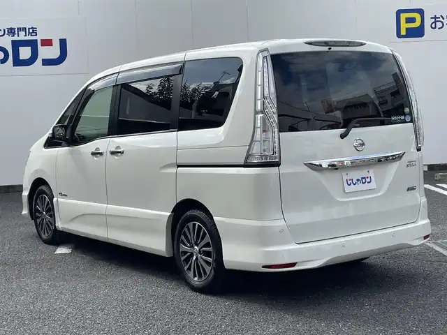 日産 セレナ ハイウェイS S HV Aセーフ 埼玉県 2014(平26)年 13万km ブリリアントホワイトパール (株)IDOMが運営する【じしゃロン鳩ヶ谷店】の自社ローン専用車両になりますこちらは現金またはオートローンご利用時の価格です。自社ローンご希望の方は別途その旨お申付け下さい/クロスギアパッケージ装着車/カプロンシート/純正SDナビ(品番:MM514D-L)/HDMI対応/ETC/アラウンドビューモニター/社外フリップダウンモニター(品番:EONON　L0512M)/エマージェンシーブレーキ/LDW(車線逸脱警報)/前後ドライブレコーダー(品番:DRV-MR745)/両側パワースライドドア/後席ロールサンシェード/電格ウインカーミラー/ドアバイザー/クロスギア純正16インチAW/革巻ステアリング/フォグランプ/背面テーブル×2/プッシュスタート/スマートキー/スペアキー×1/オートライト/アイドリングストップ
