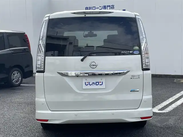 日産 セレナ ハイウェイS S HV Aセーフ 埼玉県 2014(平26)年 13万km ブリリアントホワイトパール (株)IDOMが運営する【じしゃロン鳩ヶ谷店】の自社ローン専用車両になりますこちらは現金またはオートローンご利用時の価格です。自社ローンご希望の方は別途その旨お申付け下さい/クロスギアパッケージ装着車/カプロンシート/純正SDナビ(品番:MM514D-L)/HDMI対応/ETC/アラウンドビューモニター/社外フリップダウンモニター(品番:EONON　L0512M)/エマージェンシーブレーキ/LDW(車線逸脱警報)/前後ドライブレコーダー(品番:DRV-MR745)/両側パワースライドドア/後席ロールサンシェード/電格ウインカーミラー/ドアバイザー/クロスギア純正16インチAW/革巻ステアリング/フォグランプ/背面テーブル×2/プッシュスタート/スマートキー/スペアキー×1/オートライト/アイドリングストップ